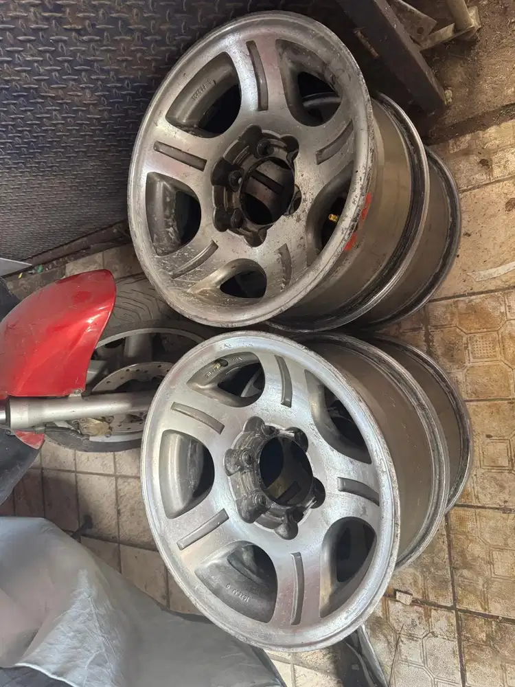 Velg Toyota Land Cruiser VX80