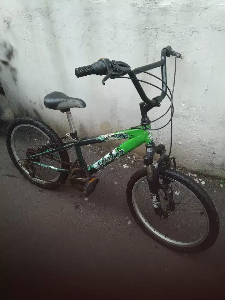 Sepeda BMX Polytron recoil 2.0 ban 20 jual cepat