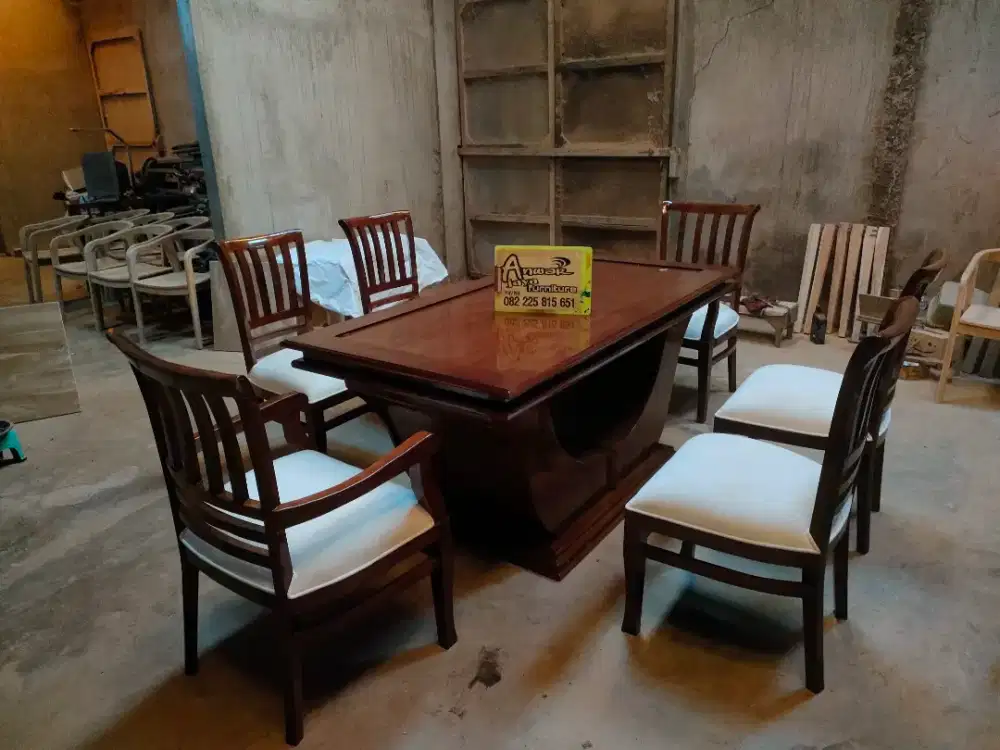 Meja makan minimalis terbaru full kayu jati