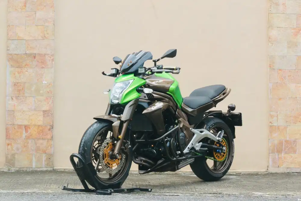 Kawasaki er6n 650 like new er6f KTM Duke390 ninja 650
