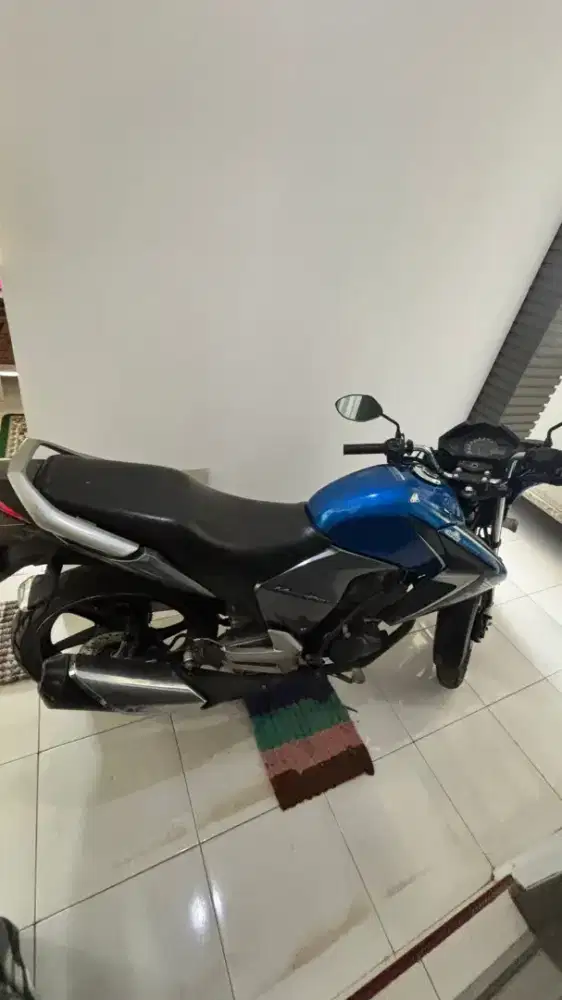 Honda GL MEGAPRO
