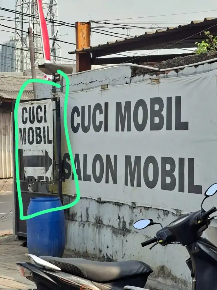 Tukang cuci mobil