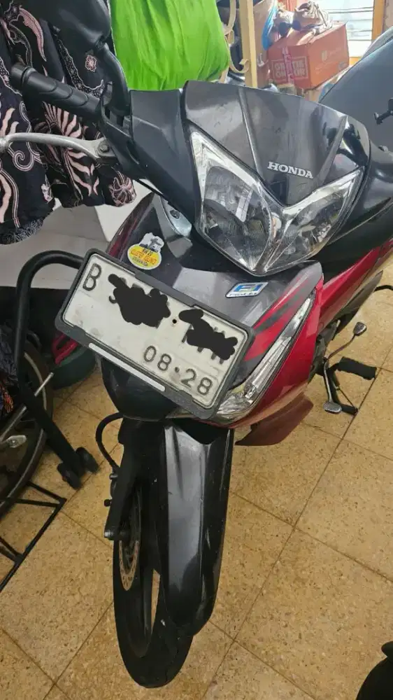 Honda supra x 125 helm in 2013