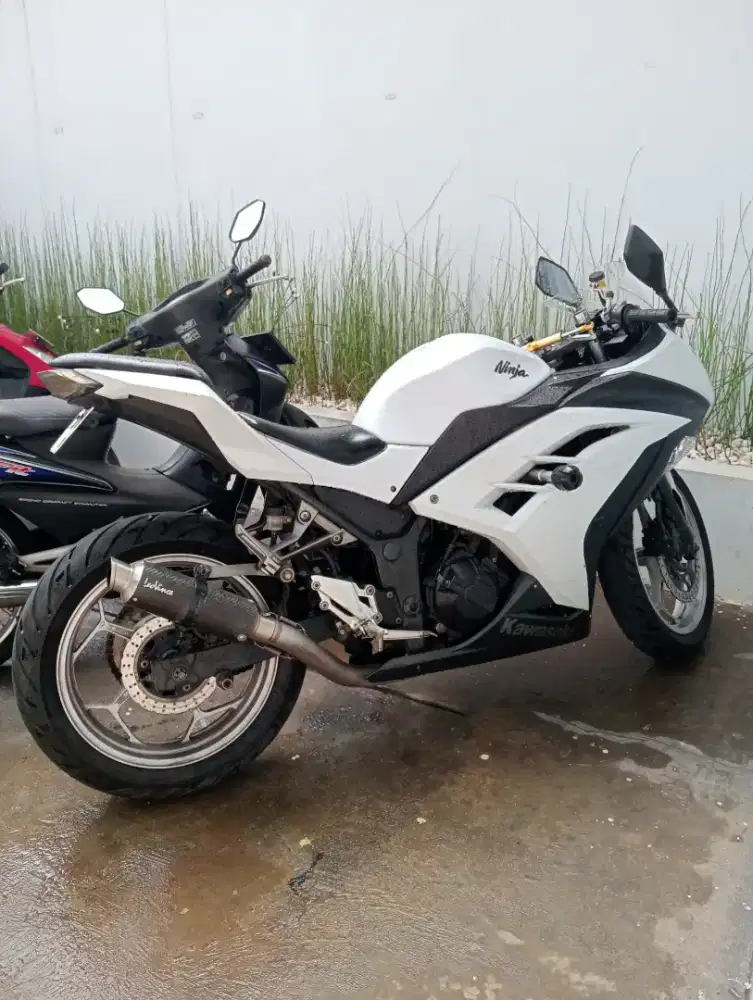 JUAL NINJA FI 250 THN 2013 WARNA PUTIH