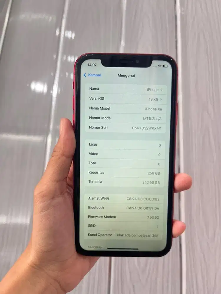iPhone XR - 256Gb - 83%