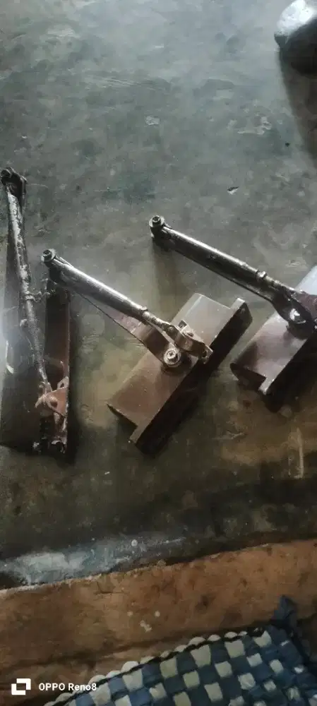 Door closer pintu