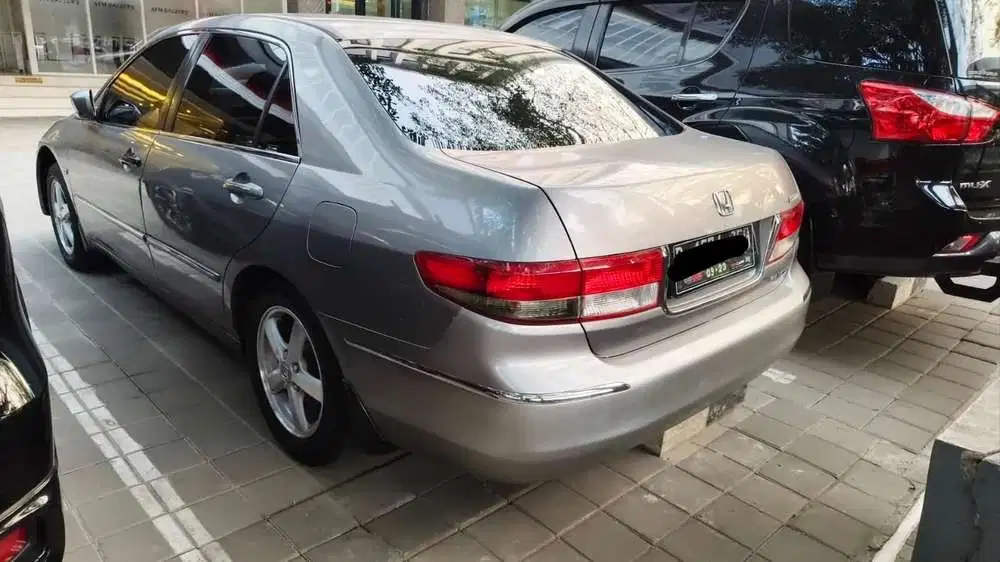 Honda Accord 2004 Bensin
