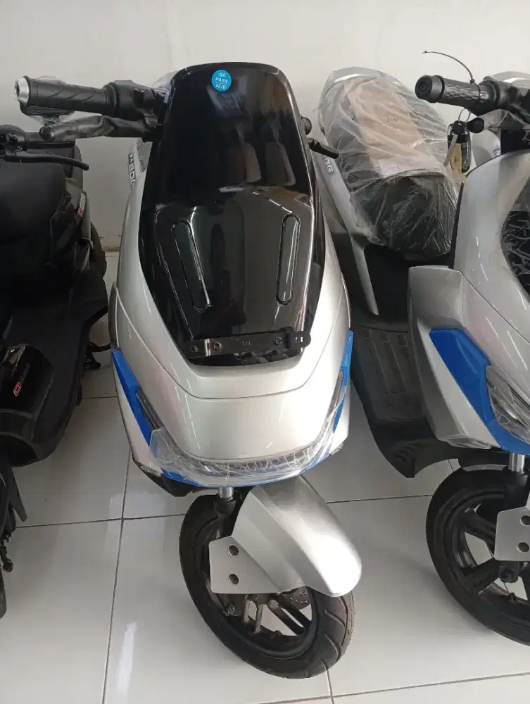 MOTOR LISTRIK UWINFLY TIPE M90G