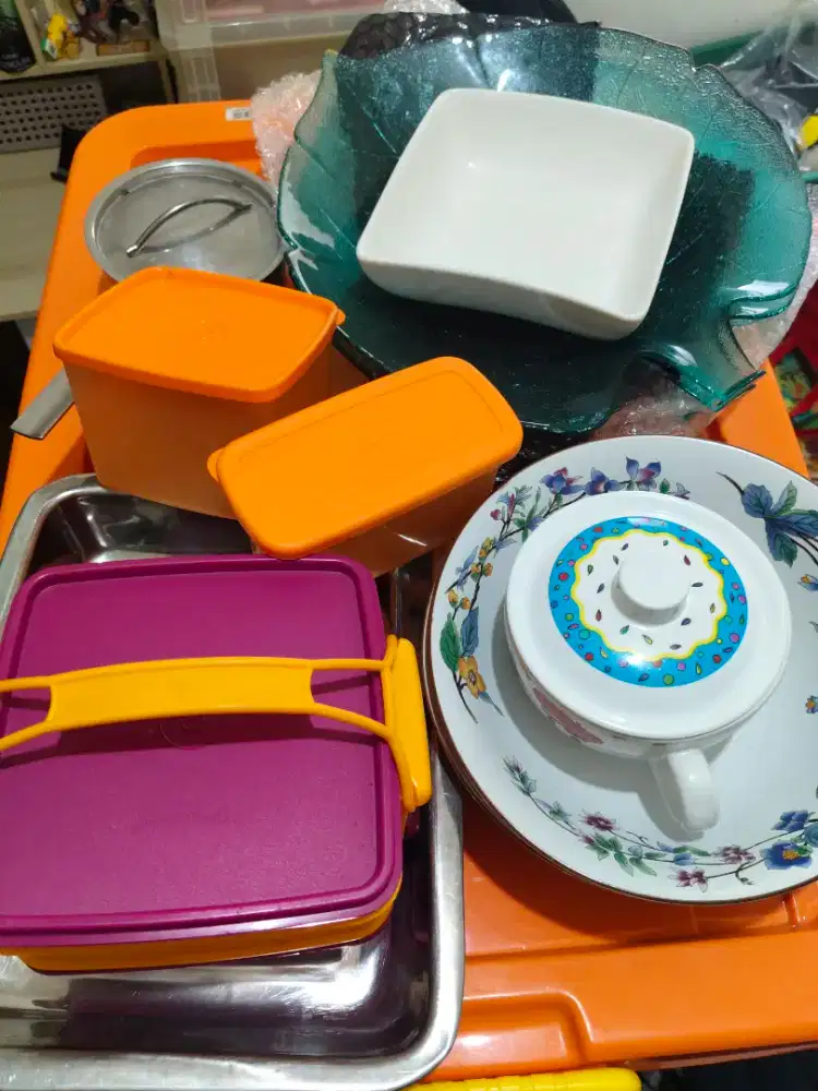Dijual piring box makanan dan lain lain sesuai di foto
