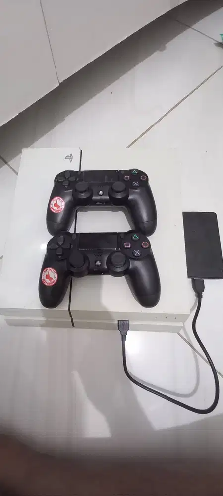Playstation 4 original ram 500gb + hardisk 500gb