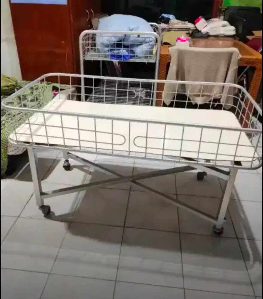 RAK PENYIMPANAN BARANG
