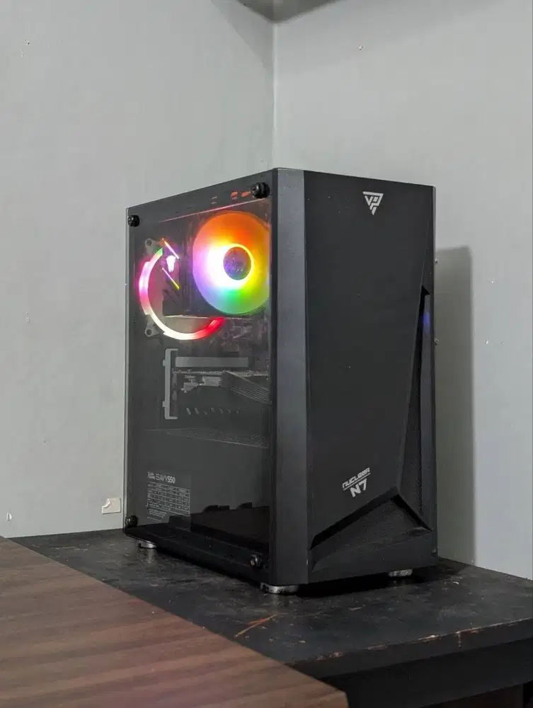 PC Gaming Intel Core i7 + RX 580 8GB 16/256