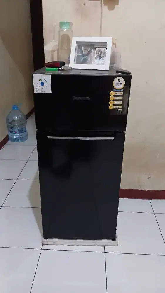 DIJUAL CEPAT KULKAS CHANGKONG 2 PINTU