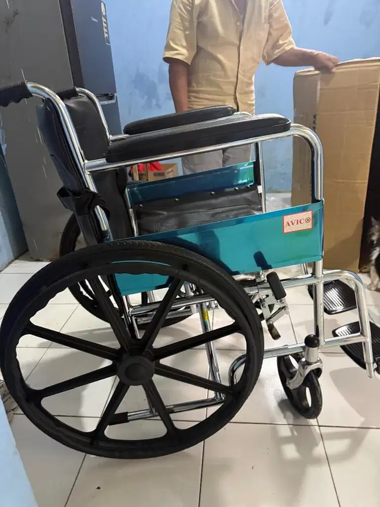 Kursi roda bekas like new