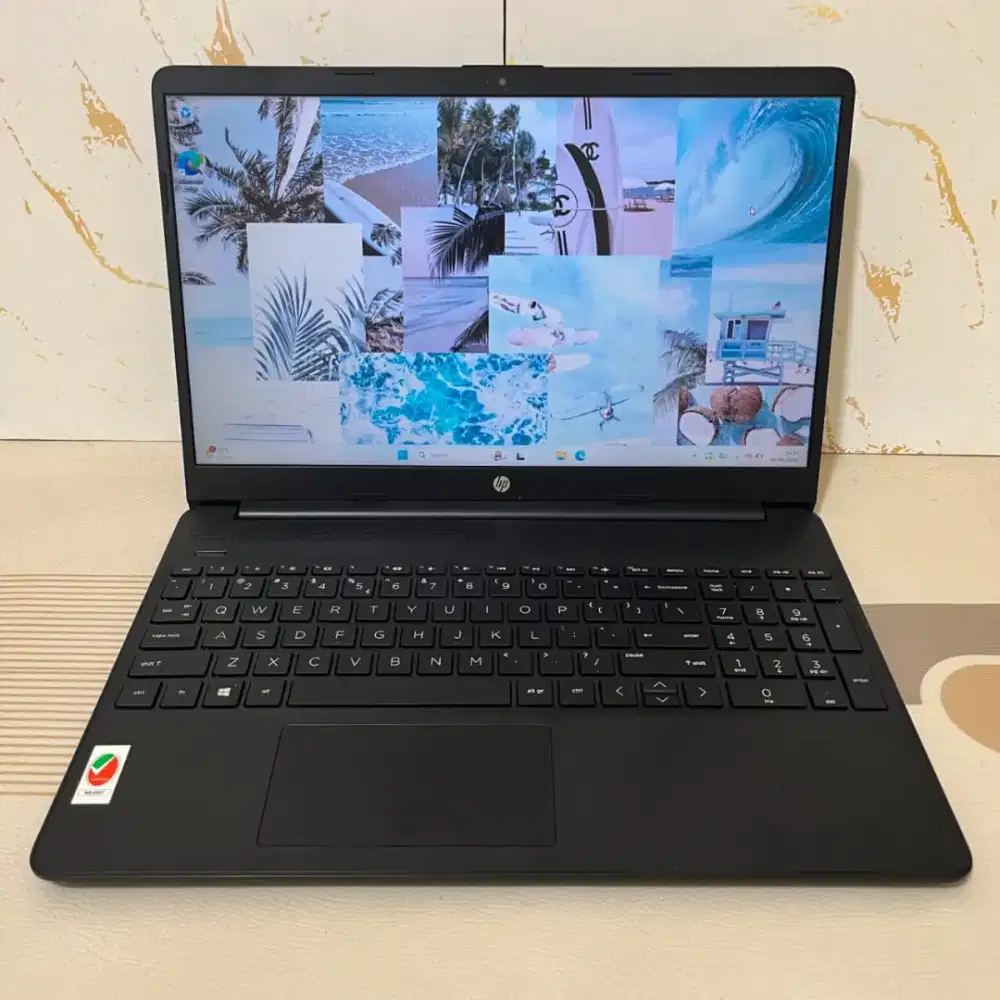 Forsale, Laptop HP 15s-eq1 -Intel N4020 SSD Nvme 256GB -4GB -MULUS