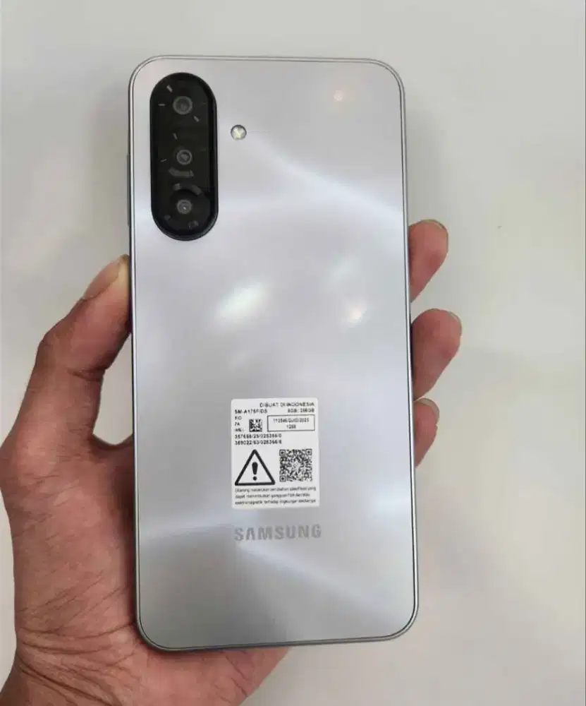 Samsung A17 8/256 (Resmi)