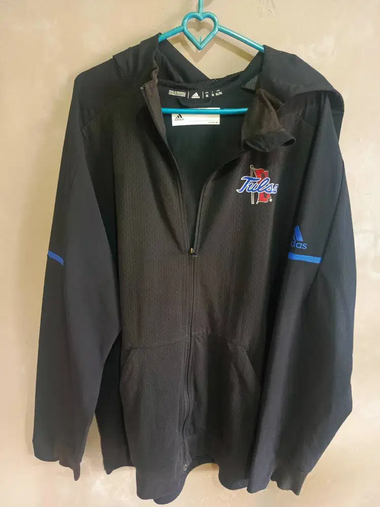 Hoodie Zipper Adidas Original Like New Mulus Warna Pekat Size (XXL)