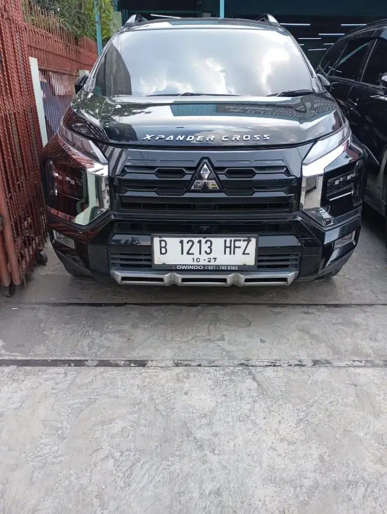 Mitsubishi Xpander 1.5 Cross AT Premium Package 2022 Hitam