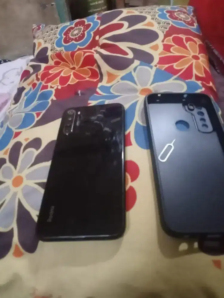 Redmi note 8 ram 6/128 HP casan mulus lecet pake pingir
