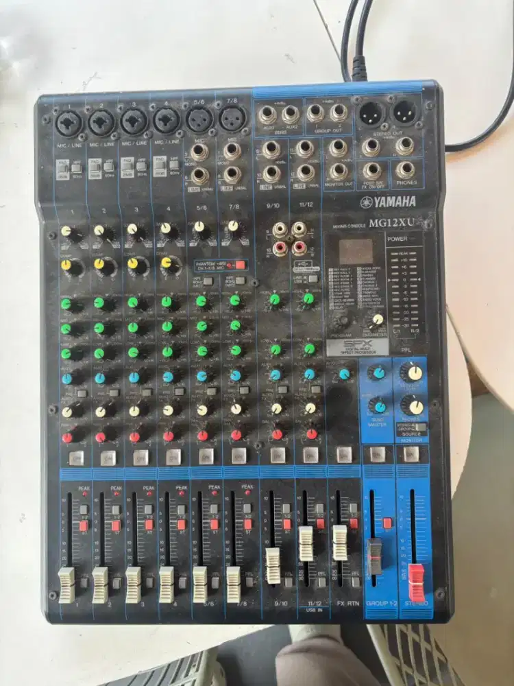 Mixer YAMAHA 12ch MG 12 XU