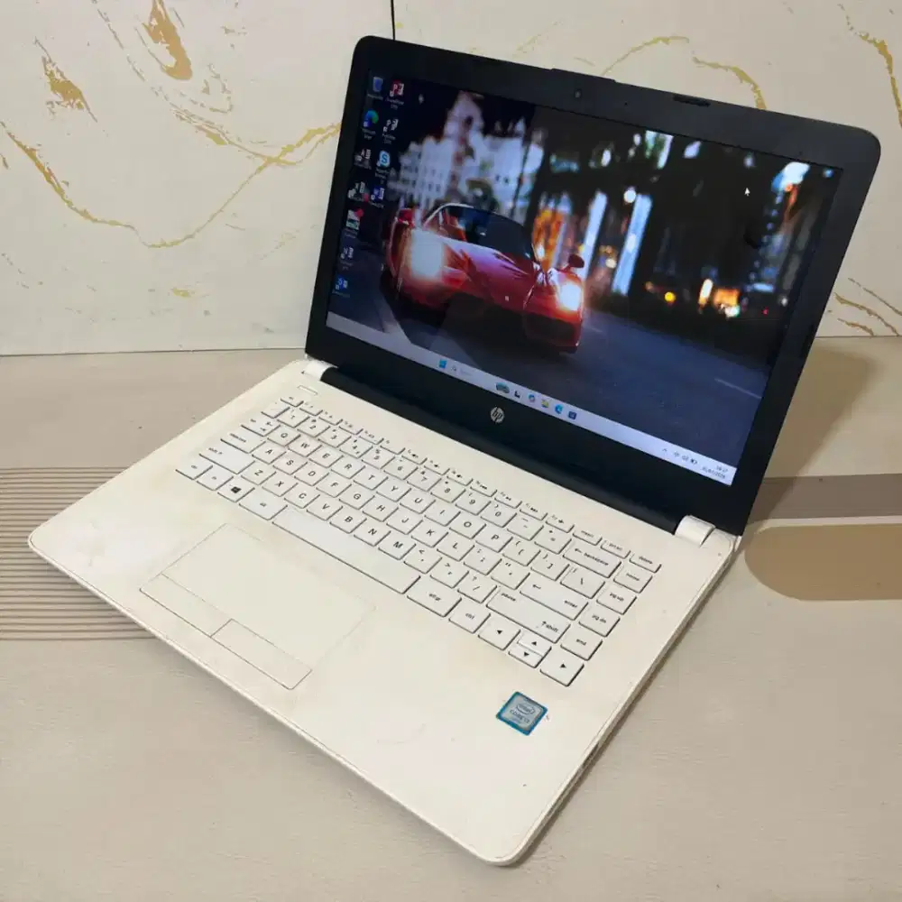 Forsale, Laptop HP 14-bs0 -CORE I3 GEN6 -SSD 256 GB -4GB -SIAP PAKE