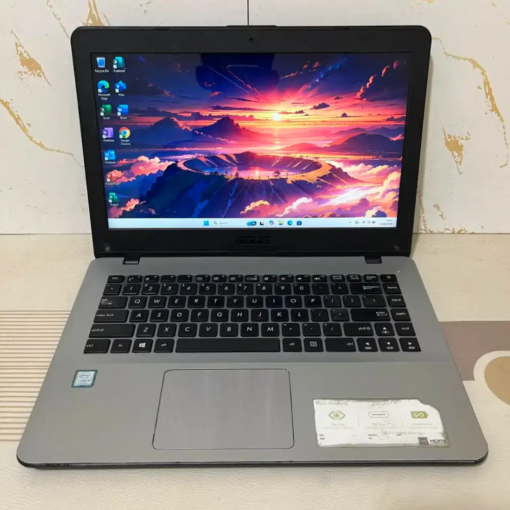 Forsale, Laptop Asus X442UR. (Bisa untuk gaming / desain tipis-tipis