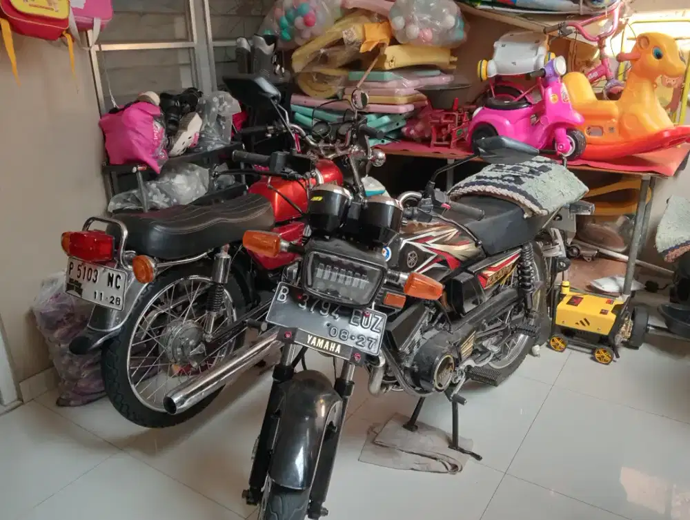 Jual motor tua barang koleksi orang tua