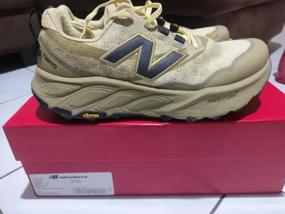 Sepatu new balance Hierro v9 size 45