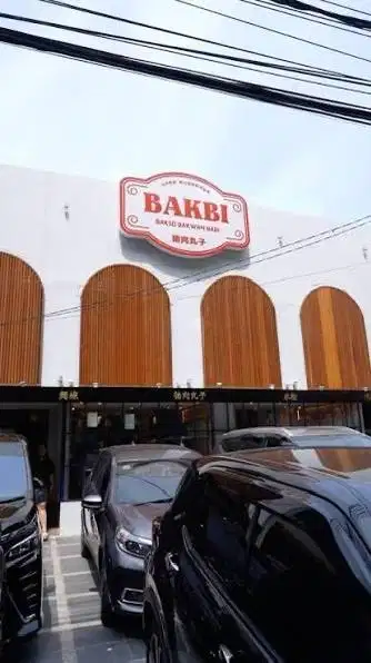 LOWONGAN PEKERJAAN