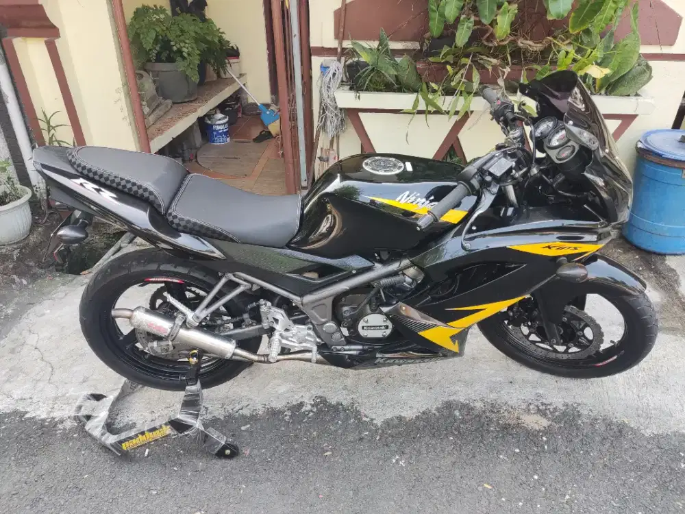 NINJA RR 2014 HITAM