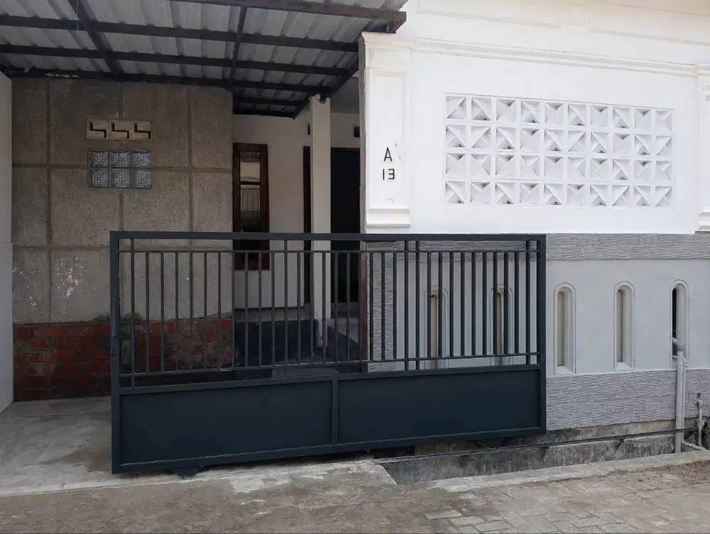 Nego sampai jadi - Disewakan Rumah 3 Kamar Tidur, 3 Kamar Mandi