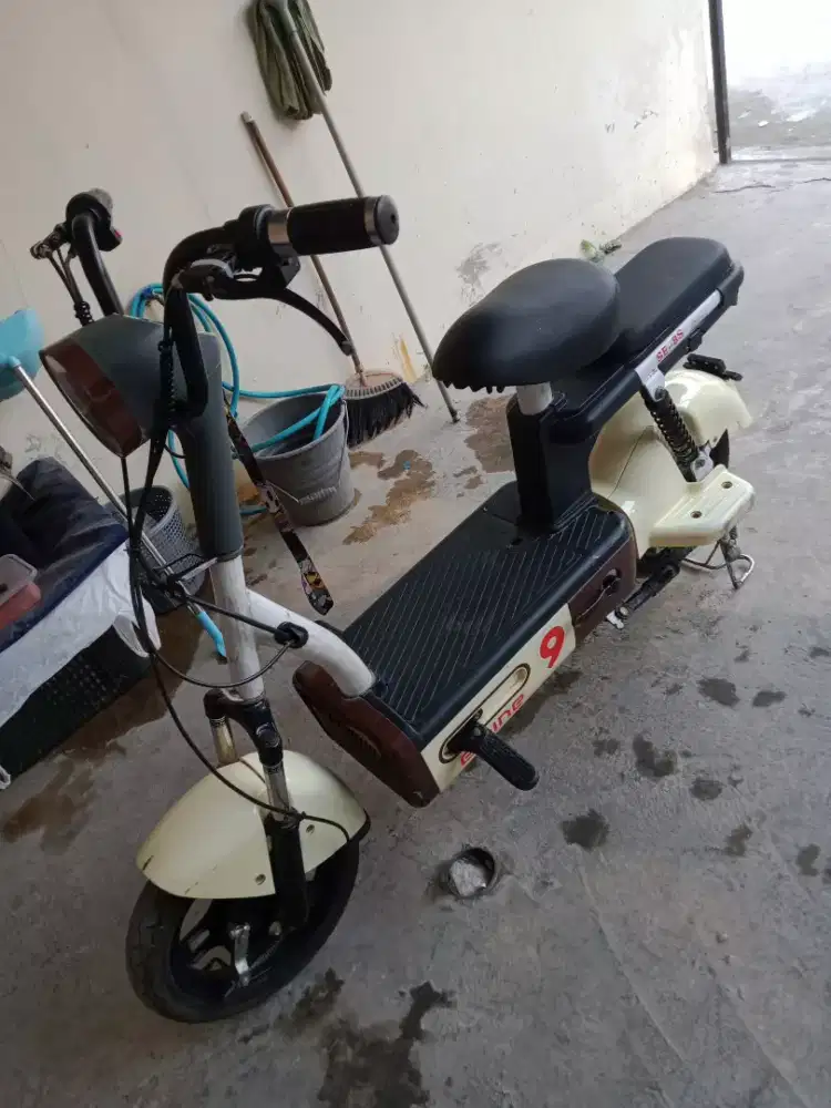 Sepedah listrik e-nine
