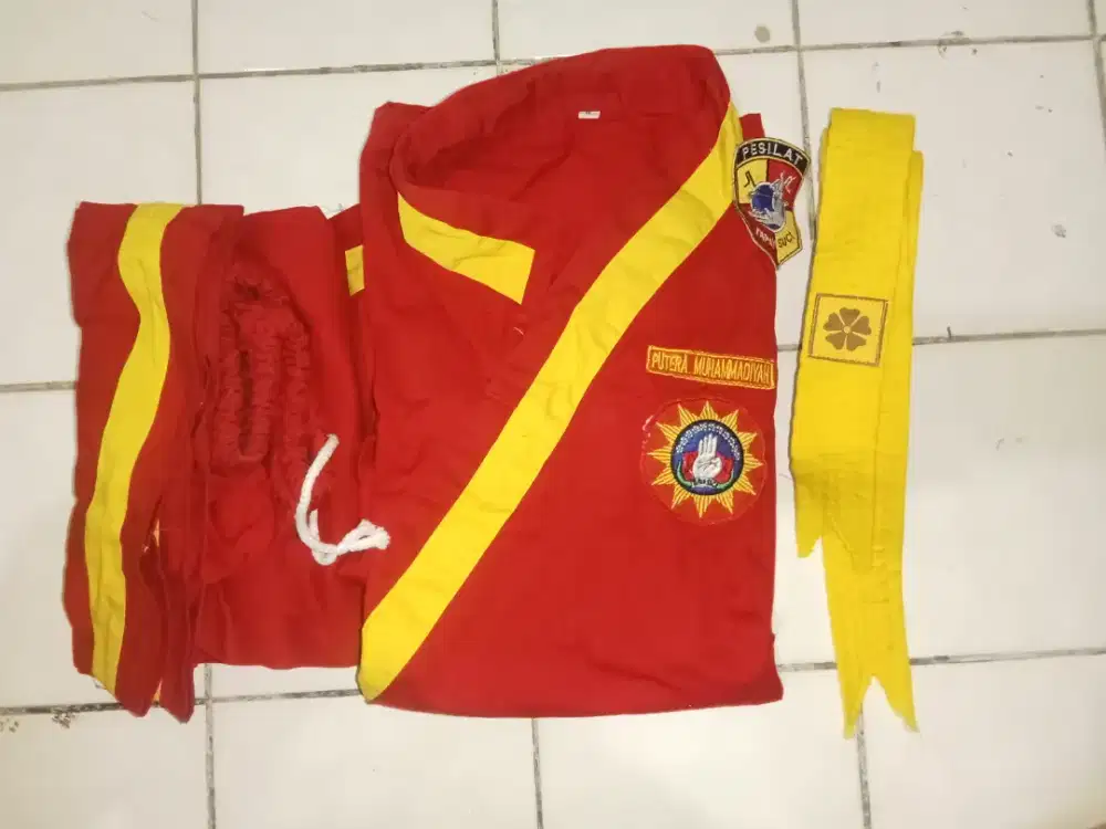 seragam perguruan TS