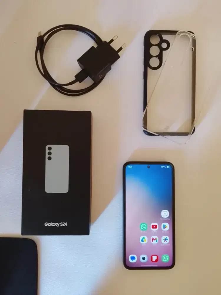 Samsung S24 256GB Masih Garansi Mulus