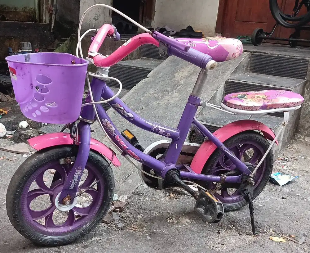 Sepeda anak 12in usia 3-7tahun