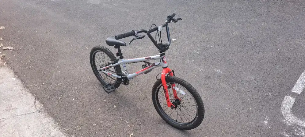 DIJUAL Sepeda BMX Pacific Revolt Rotor 20 Inci - Kondisi Sangat Mulus