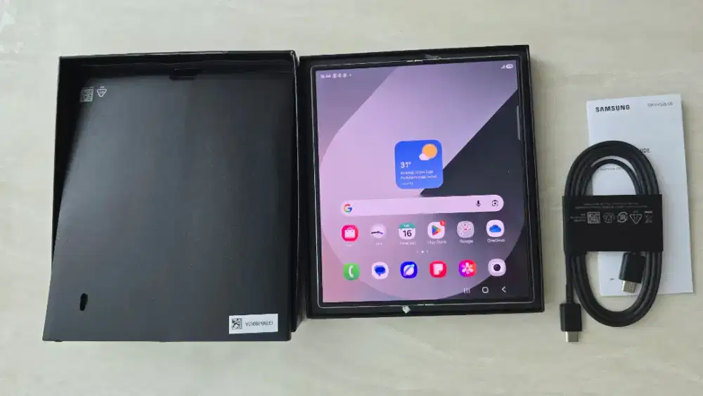 Samsung Galaxy Z Fold 6 12GB / 512GB ex SEIN Kondisi 99%