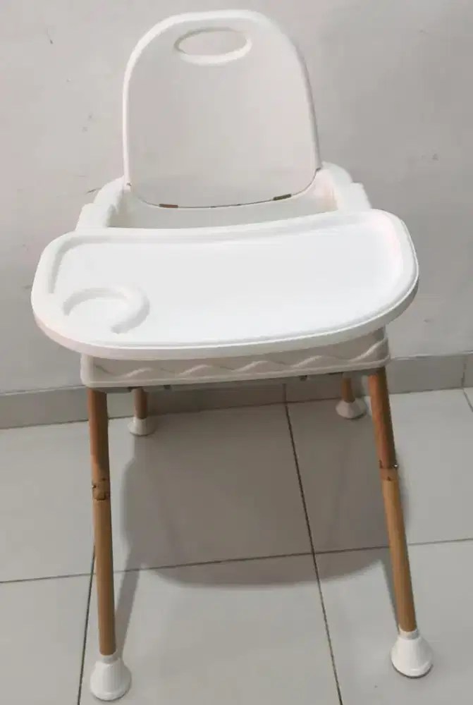 JUAL MURAH MEJA MAKAN BAYI MASIH BAGUS