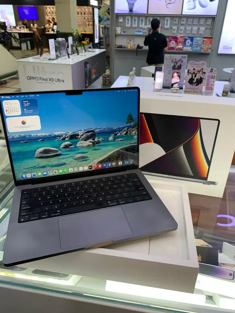 Macbook pro m1 pro 14 inch 16/512 Gb space grey ibox