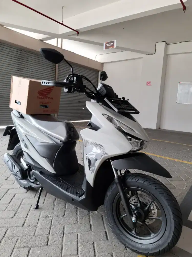 HONDA BEAT STREET GRAY