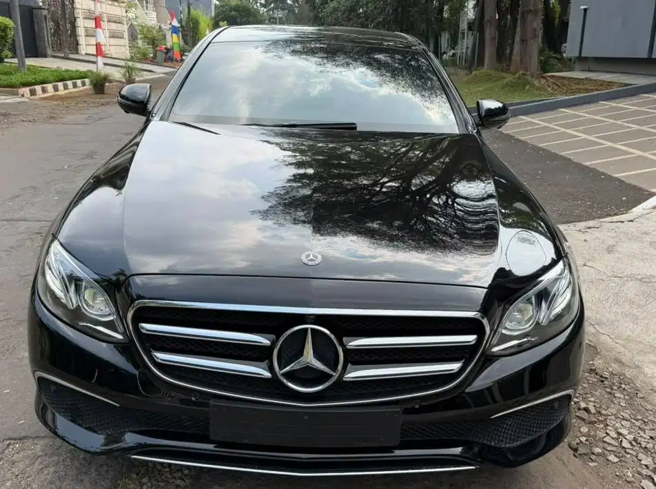 Mercedes-Benz E300 - Avantgarde Sport Style - 2019