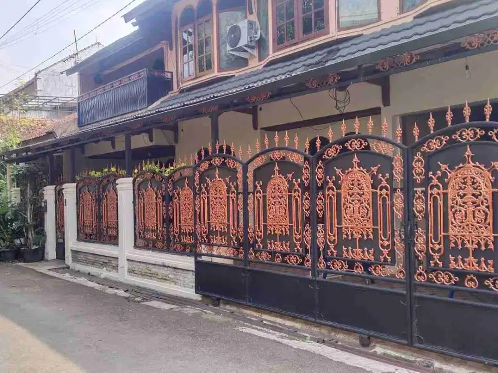 rumah siap huni 2lantai di jalan mars margahayu raya