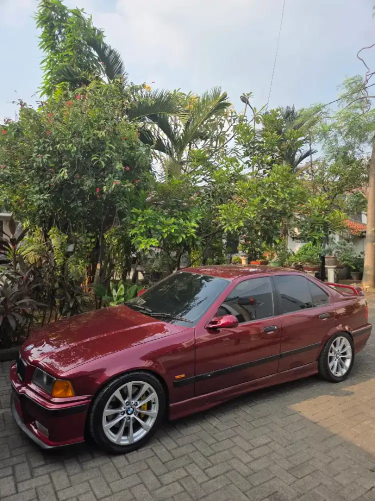 BMW E36 323i 1998 Calypso Red