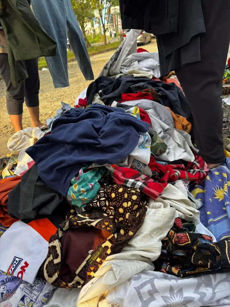 TERIMA JUAL BELI PAKAIAN PRELOVED