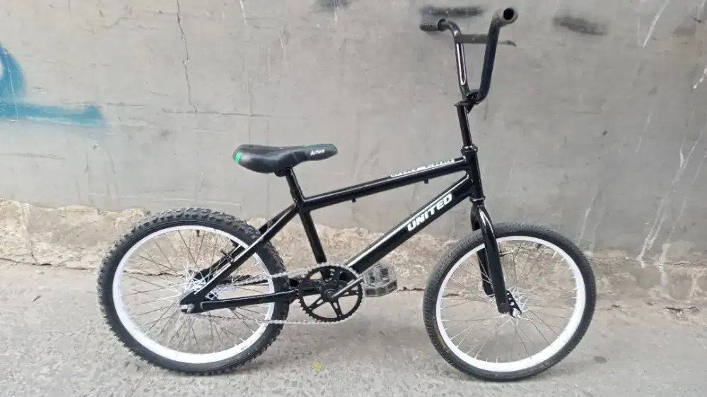 Sepeda BMX Ukuran 20 Rem Torpedo