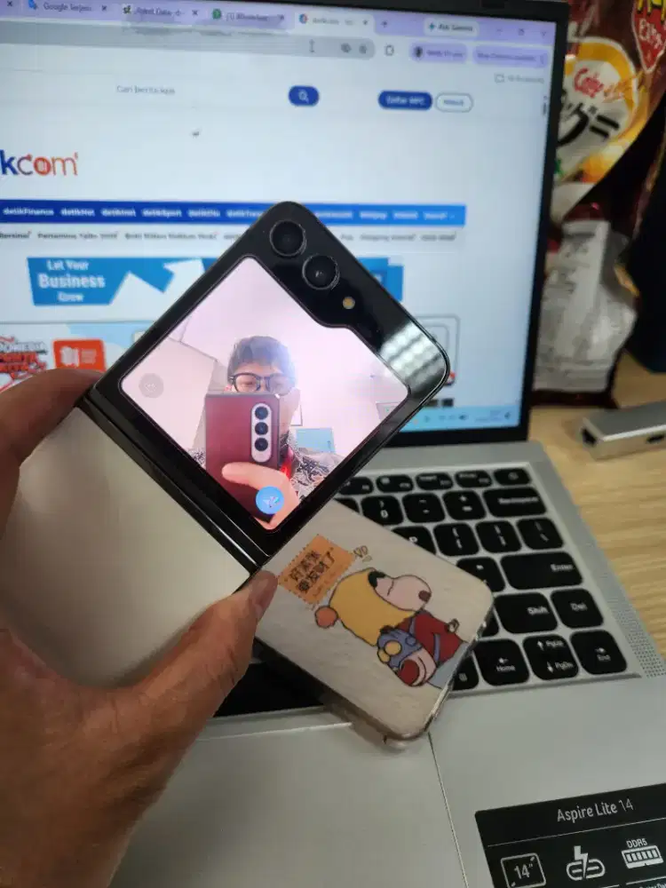 Samsung Galaxy Z Flip 5 RAM 8 GB