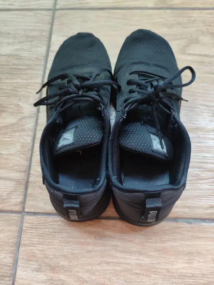 sepatu merk fuma asli uk 43