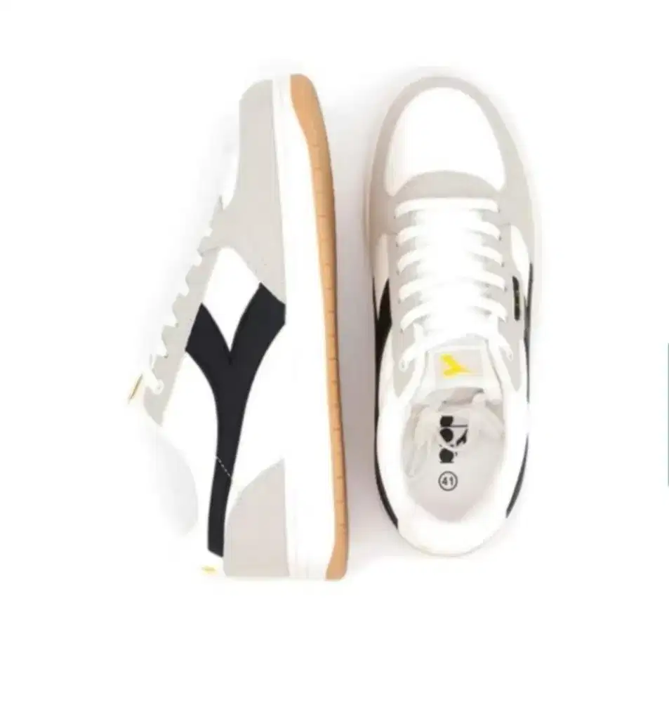 Sepatu Sneakers Casual Diadora Hurley