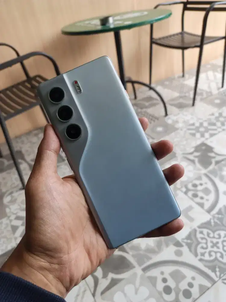 Tecno Camon 40 pro 5G 8/256 Mulus