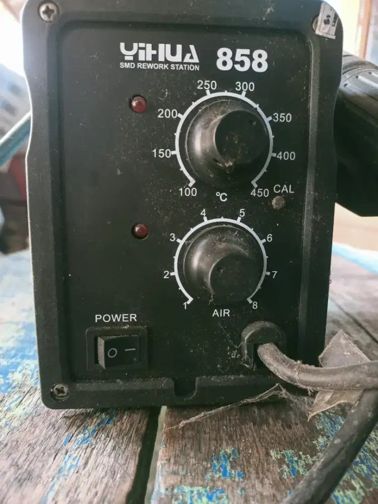 Blower ( Solder Uap ) Yihua 858